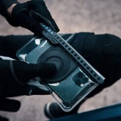 Fidlock VACUUM UNI PHONE CASE M - Smartphone-Halterung -Camping Serien Geschäft 5638039344 h vacuum uni phone case m fidlock 24