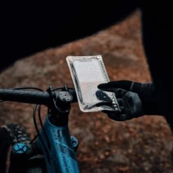 Fidlock VACUUM UNI PHONE CASE M - Smartphone-Halterung -Camping Serien Geschäft 5638039344 i vacuum uni phone case m fidlock 24